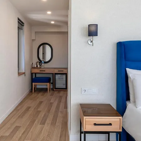 Union Karakoey Отель *