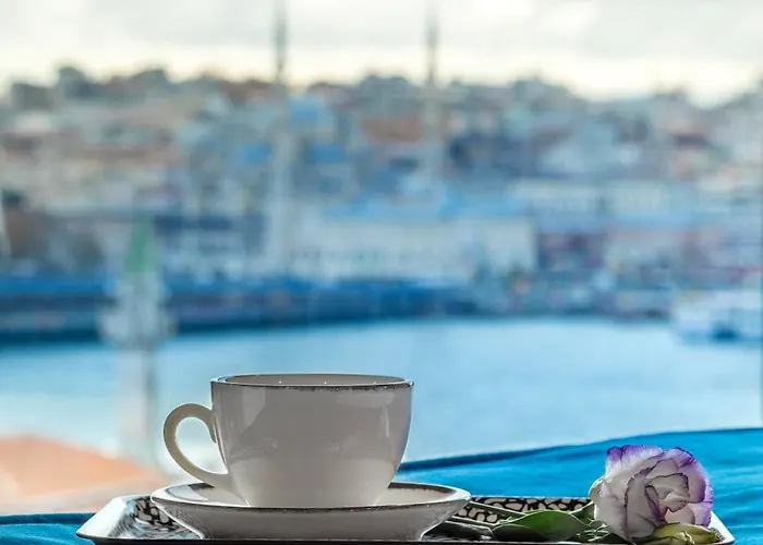 Union Karakoey Hotel *