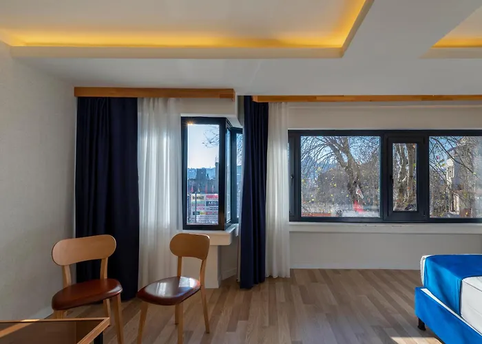 Union Karakoey Hotel *