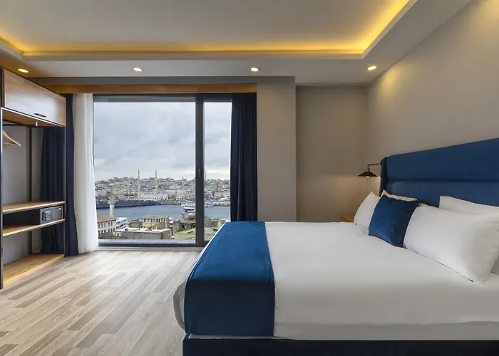 Union Karakoey Hotel