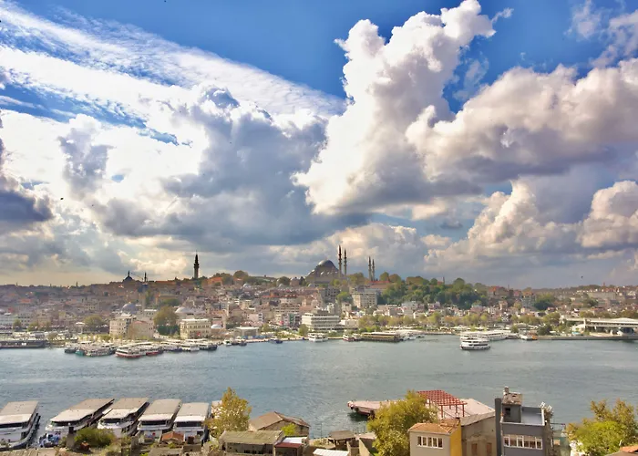 Union Karakoey Hotel *